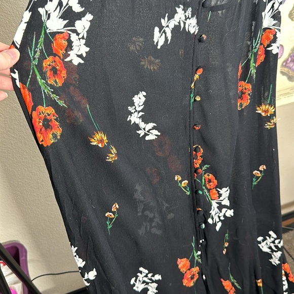 Floral Maxi Dress with a Cold Shoulder, Buttons and Front Slit | Xhileration L - Picture 5 of 7